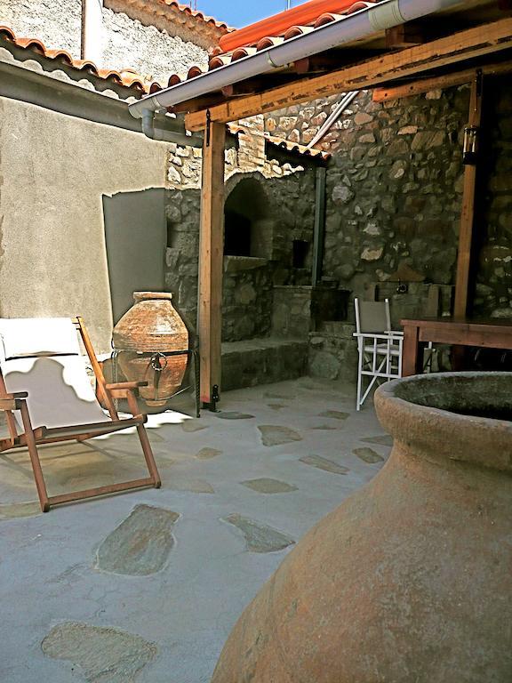 Villa Notia Skála Eresoú Pokoj fotografie